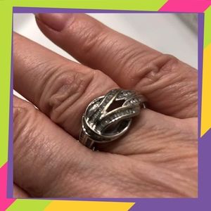 ⭐10k white gold ring⭐